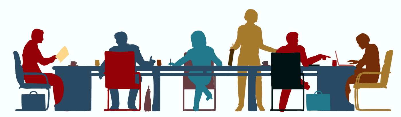 Teamarbeit im Büro mit sechs Personen bei Besprechung und Zusammenarbeit.